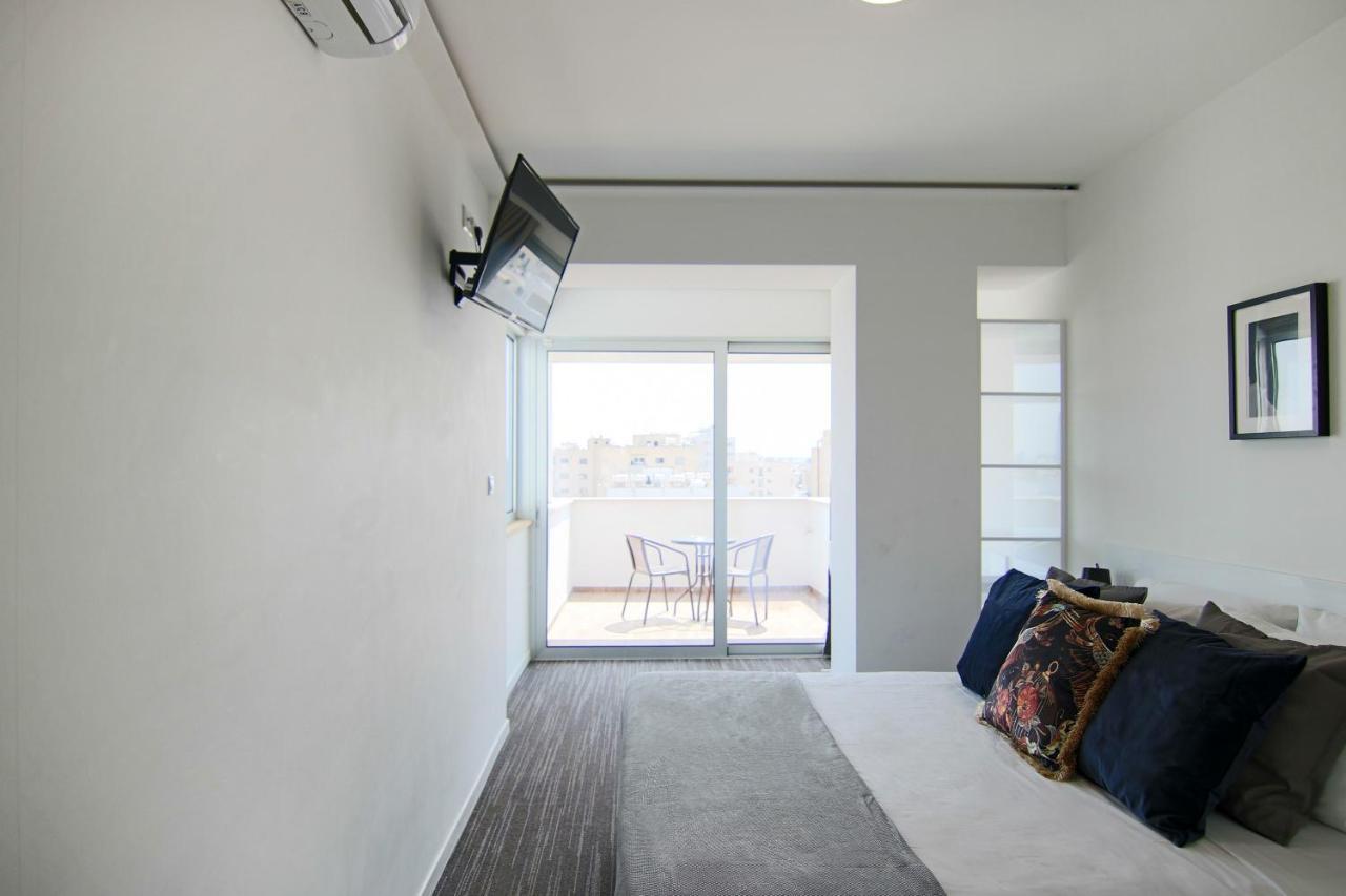 Phaedrus Living: Luxury Suite Nicosia 509 ภายนอก รูปภาพ