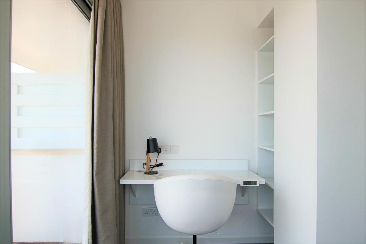 Phaedrus Living: Luxury Suite Nicosia 509 ภายนอก รูปภาพ